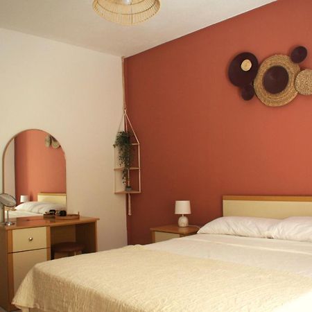 Seaside Serenity - A Lovely Apartment With Views Mellieħa Exteriör bild