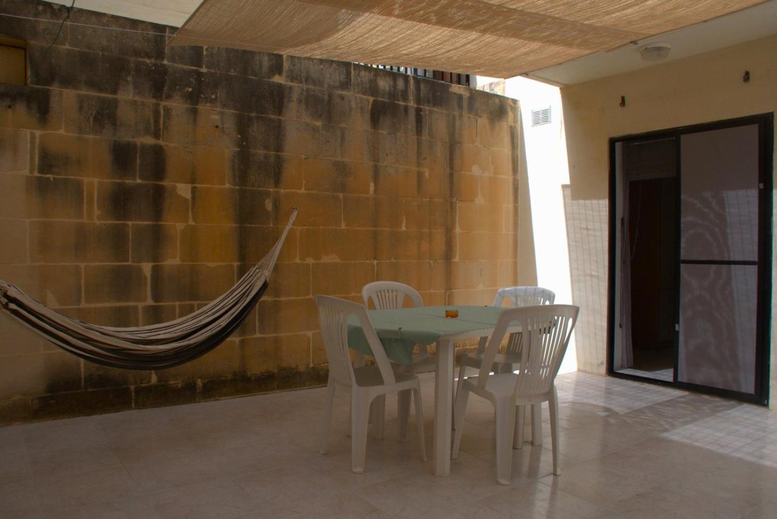 Seaside Serenity - A Lovely Apartment With Views Mellieħa Exteriör bild