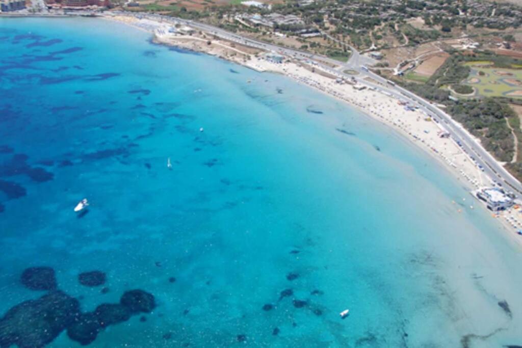 Seaside Serenity - A Lovely Apartment With Views Mellieħa Exteriör bild