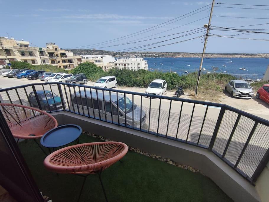 Seaside Serenity - A Lovely Apartment With Views Mellieħa Exteriör bild